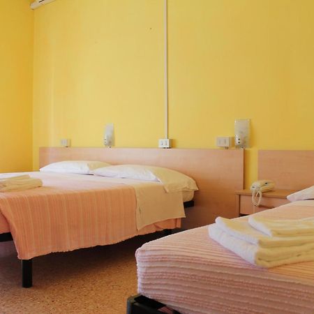 Hotel Ninfea Червия Экстерьер фото