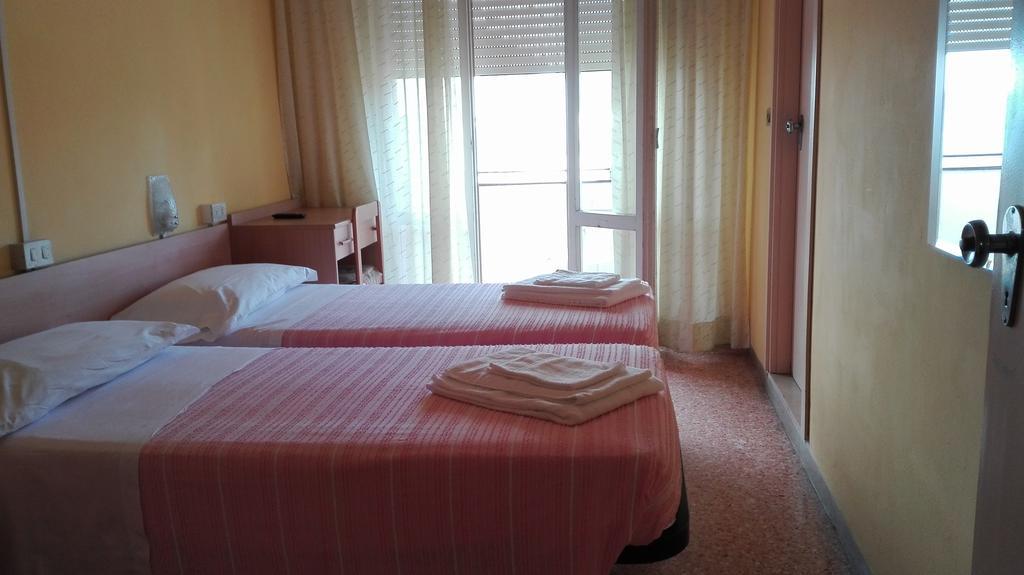 Hotel Ninfea Червия Экстерьер фото