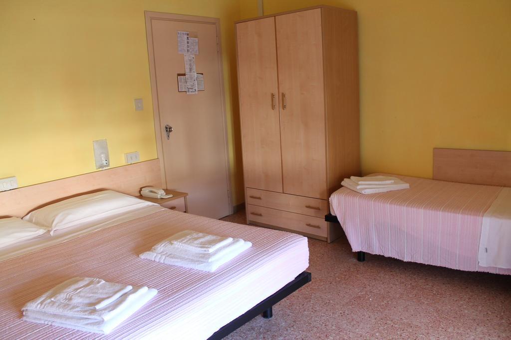 Hotel Ninfea Червия Экстерьер фото