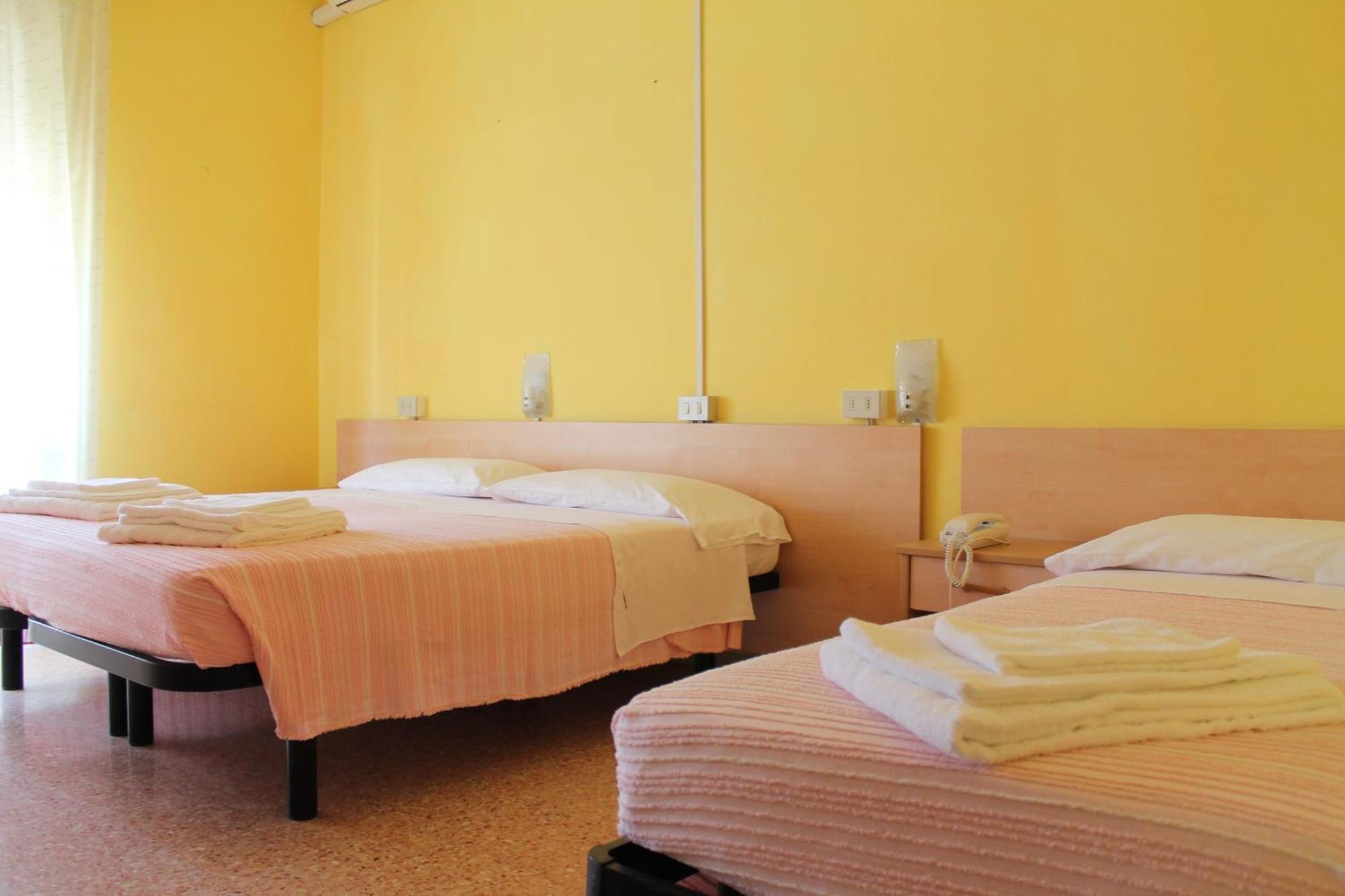 Hotel Ninfea Червия Экстерьер фото
