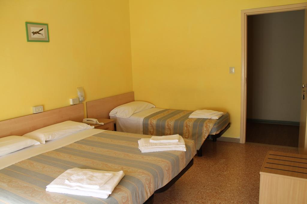 Hotel Ninfea Червия Экстерьер фото