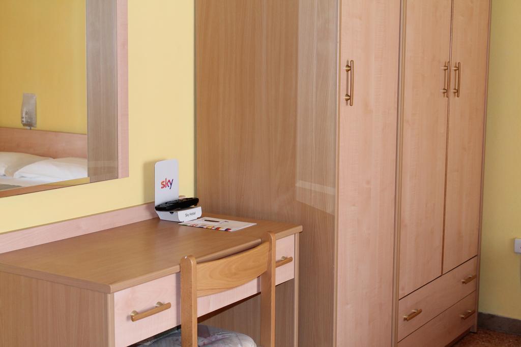 Hotel Ninfea Червия Экстерьер фото