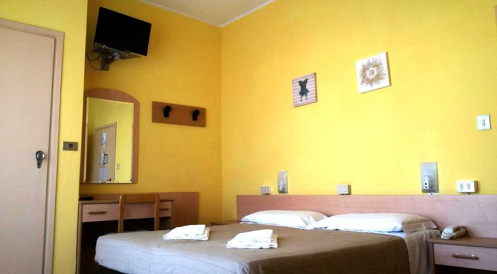 Hotel Ninfea Червия Экстерьер фото